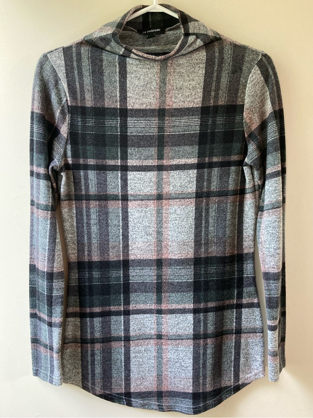 Le Chateau Gray Plaid Women's Long Sleeve Top